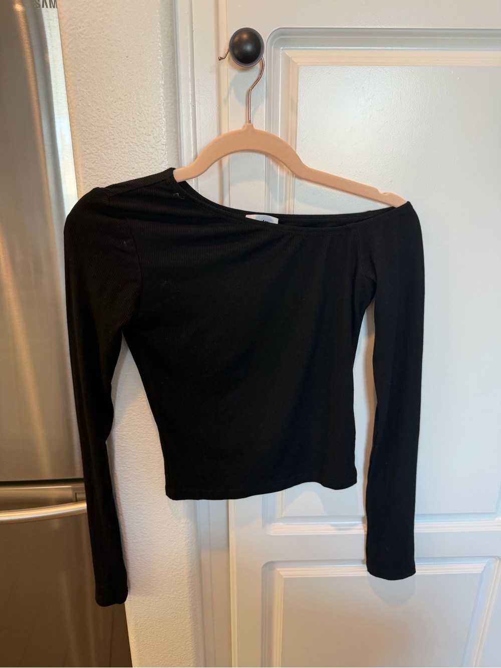 Off-Shoulder Long Sleeve Women's Top - Black